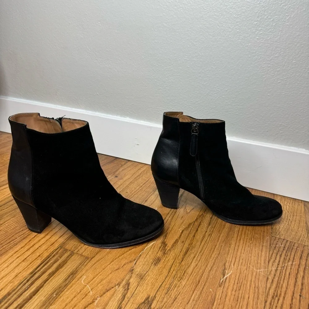 Delman Alysa Boot Suede Black Ankle Bootie